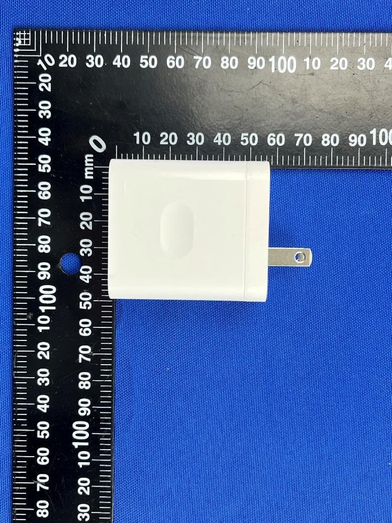 Mobile Phone with GSM, WCDMA, LTE, 5G NR,  WiFi, Bluetooth and NFC - FCC ID 2AUYFRMX3472 - Realme Chongqing Mobile Telecommunications Corp., Ltd. (5)