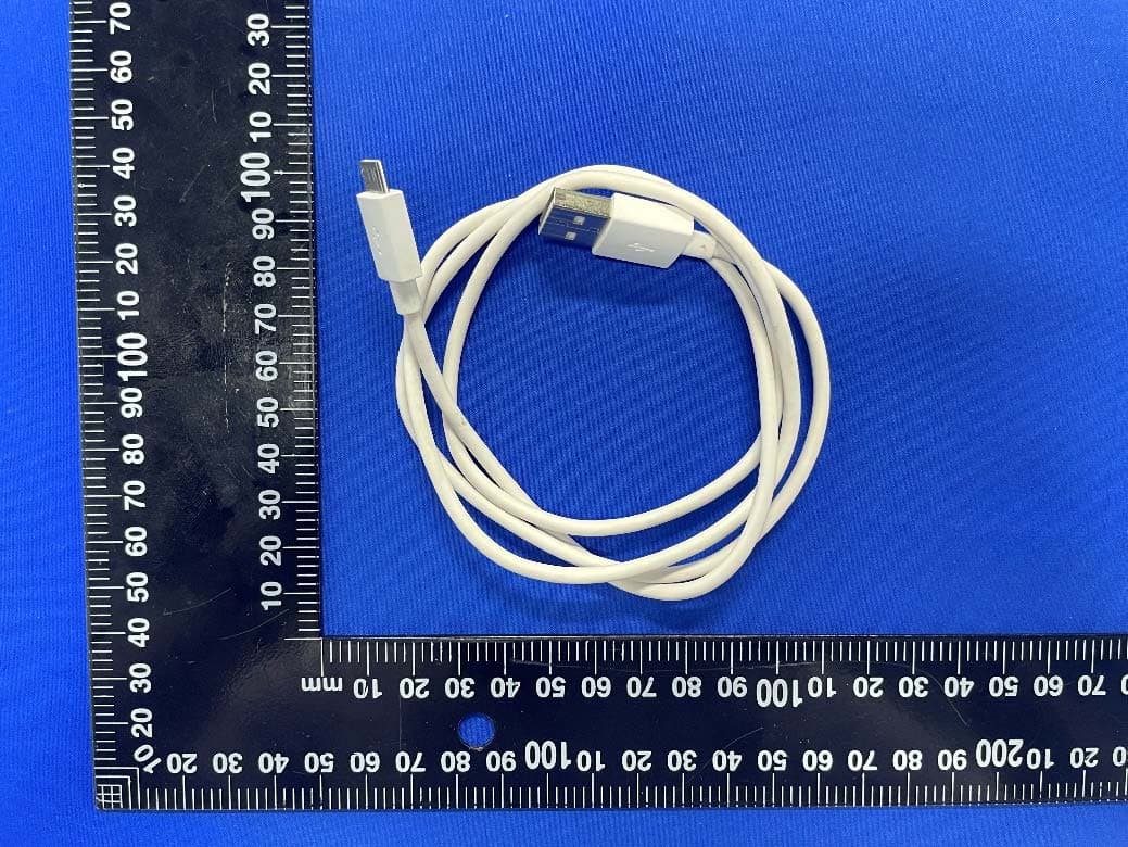 Mobile Phone with GSM, WCDMA, LTE, WiFi and  Bluetooth - FCC ID 2AUYFRMX3581 - Realme Chongqing Mobile Telecommunications Corp., Ltd. (2)