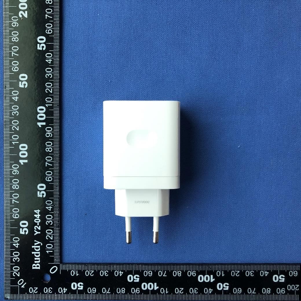 Mobile phone - FCC ID 2AUYFRMX3710 - Realme Chongqing Mobile Telecommunications Corp., Ltd. (5)