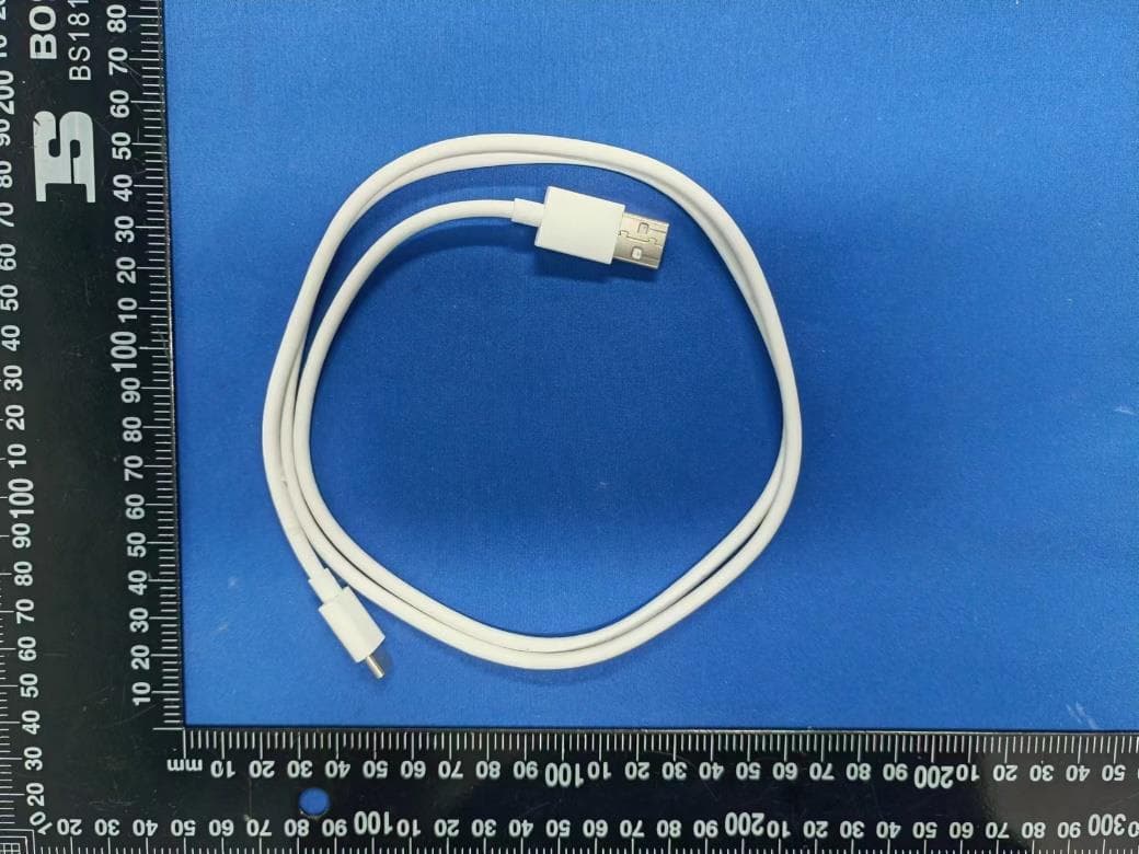 Mobile Phone with GSM, WCDMA, LTE, 5G NR, WiFi, Bluetooth and NFC - FCC ID 2AUYFRMX3780 - Realme Chongqing Mobile Telecommunications Corp., Ltd. (2)