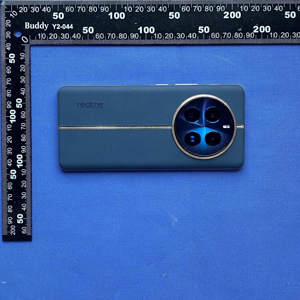 Mobile phone - FCC ID 2AUYFRMX3840 - Realme Chongqing Mobile Telecommunications Corp., Ltd.