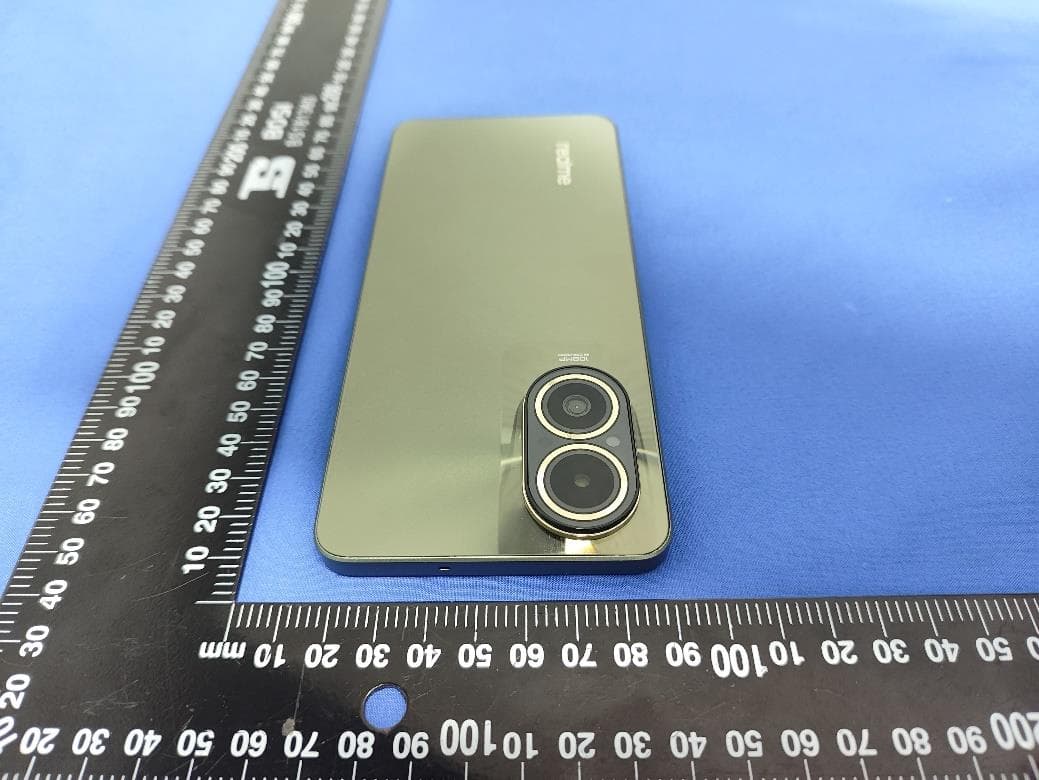 Mobile Phone with GSM, WCDMA, LTE, Bluetooth, WIFI and NFC - FCC ID 2AUYFRMX3890 - Realme Chongqing Mobile Telecommunications Corp., Ltd. (5)