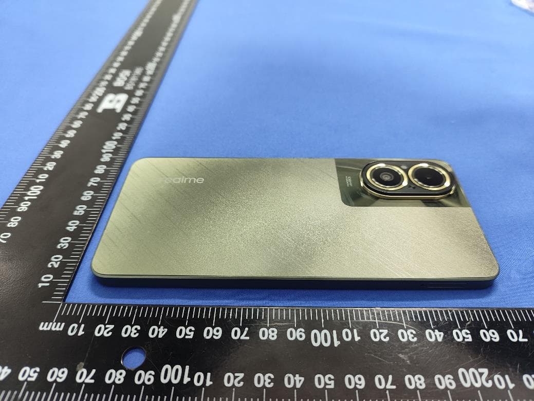 Mobile Phone with GSM, WCDMA, LTE, Bluetooth, WIFI and NFC - FCC ID 2AUYFRMX3890 - Realme Chongqing Mobile Telecommunications Corp., Ltd. (3)
