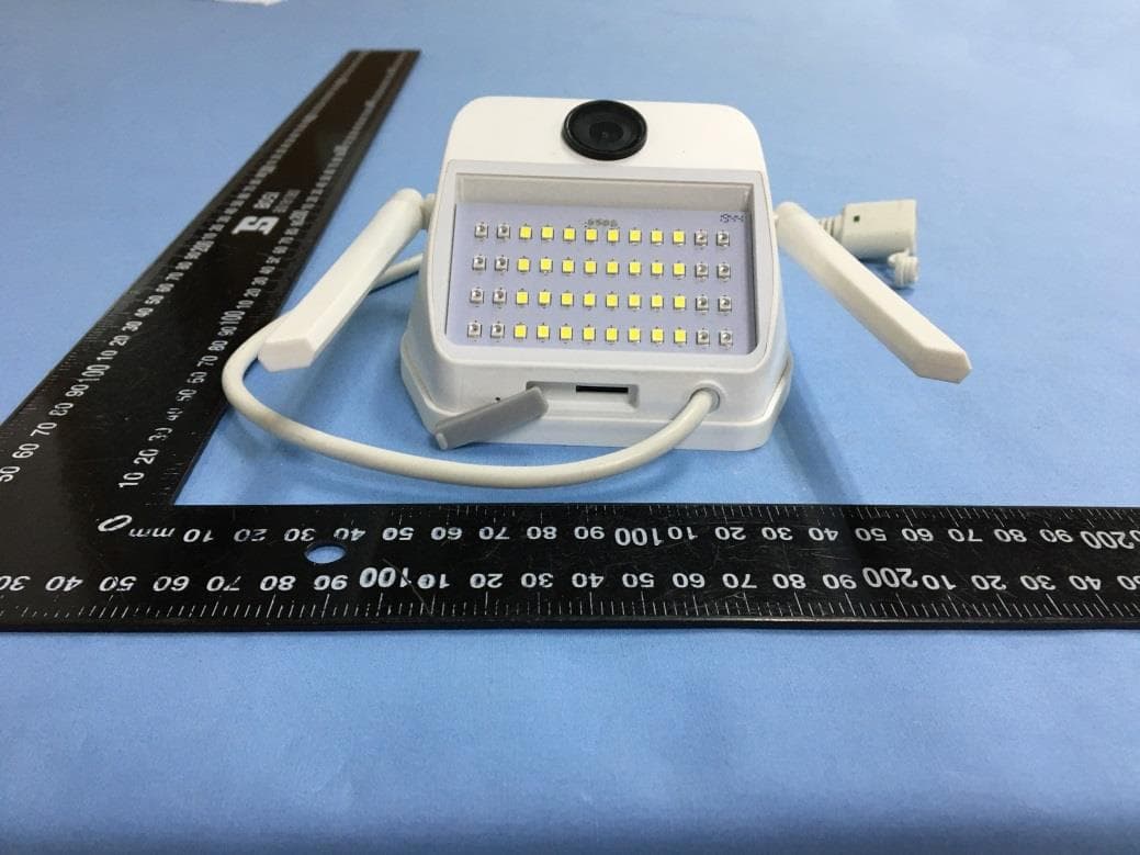 Flood light camera - FCC ID 2AV39XVV-6120S-D7 - Macro-video Technologies Co.,Ltd. (3)