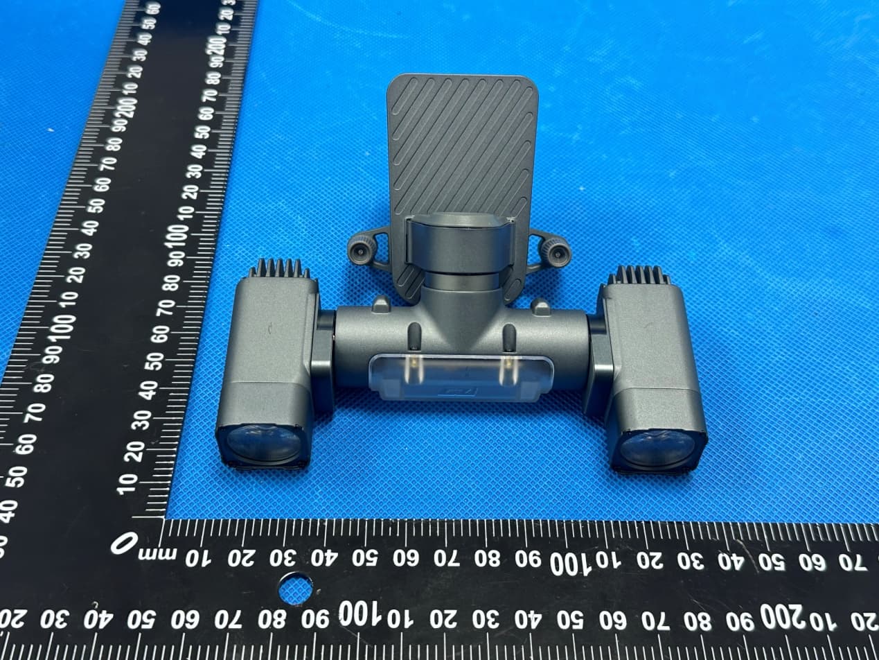 Gimbal Searchlight - FCC ID 2AV3I-GL10 - Guangzhou Chengzhi Intelligent Machinery Technology Co., Ltd. (3)