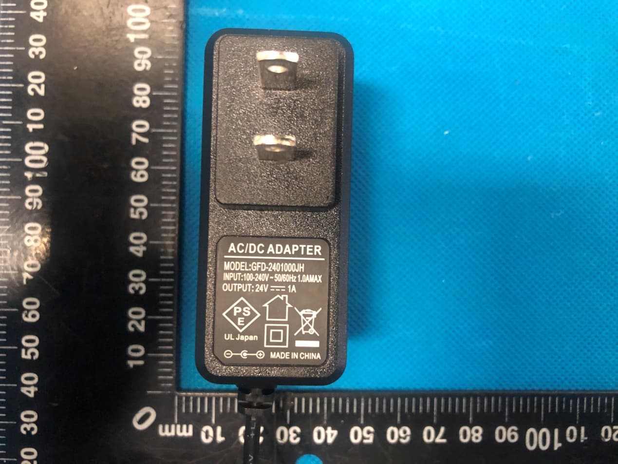 Contactless Wireless charger - FCC ID 2AV3N-EKR1030 - Zhejiang Yunkai New Energy Technology Co., Ltd. (4)