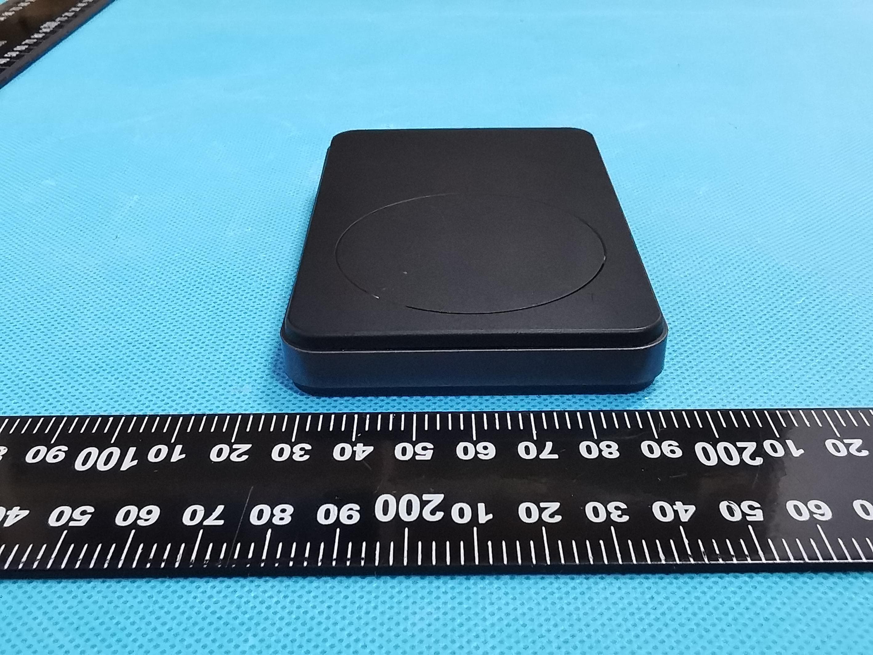 Magnetic Wireless Charger with Power Bank - FCC ID 2AV4C-UPB-04K0-1CM - Eaton Corporation (3)
