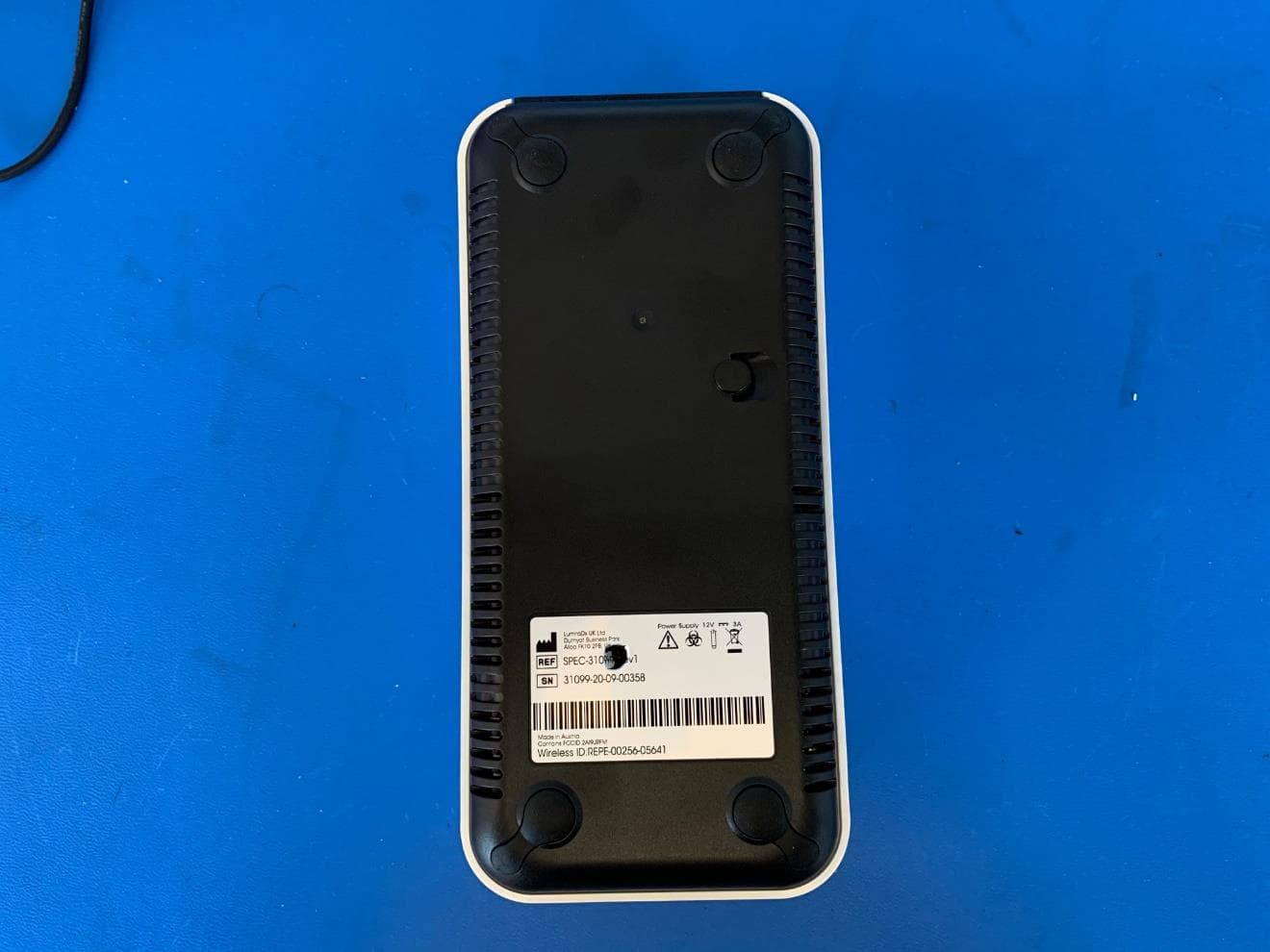 LumiraDx POC Instrument - FCC ID 2AV6APOC - LumiraDx UK Ltd