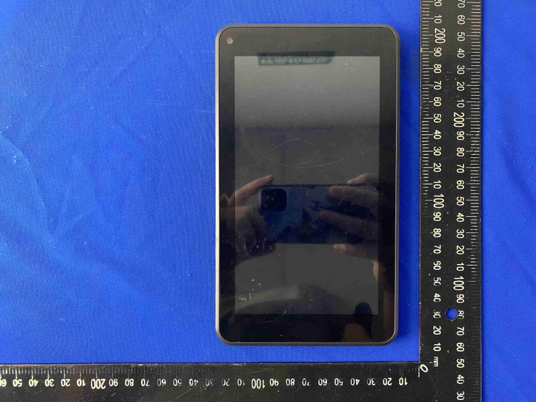Tablet pc - FCC ID 2AV6Y-K75 - SHENZHEN PEICHENG TECHNOLOGY CO.,LTD (3)