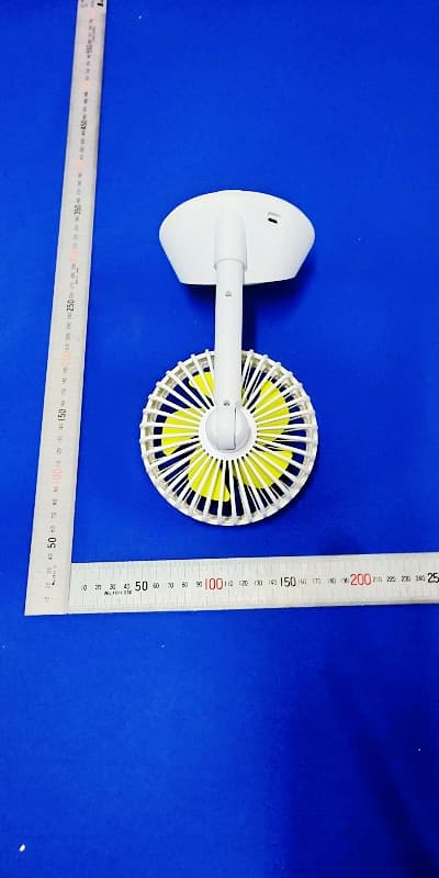4 inch rechargeable fan - FCC ID 2AV77-CZPF401 - NINGBO KAIXIANG ELECTRIC APPLIANCE CO., LTD (3)