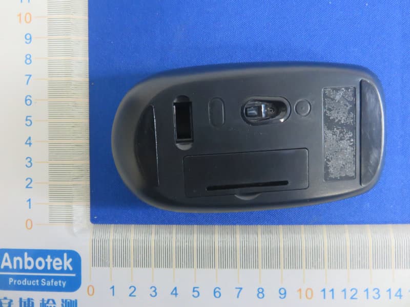 Mouse - FCC ID 2AV7H-WKM33 - Shenzhen Aerji Communication Co., Ltd.