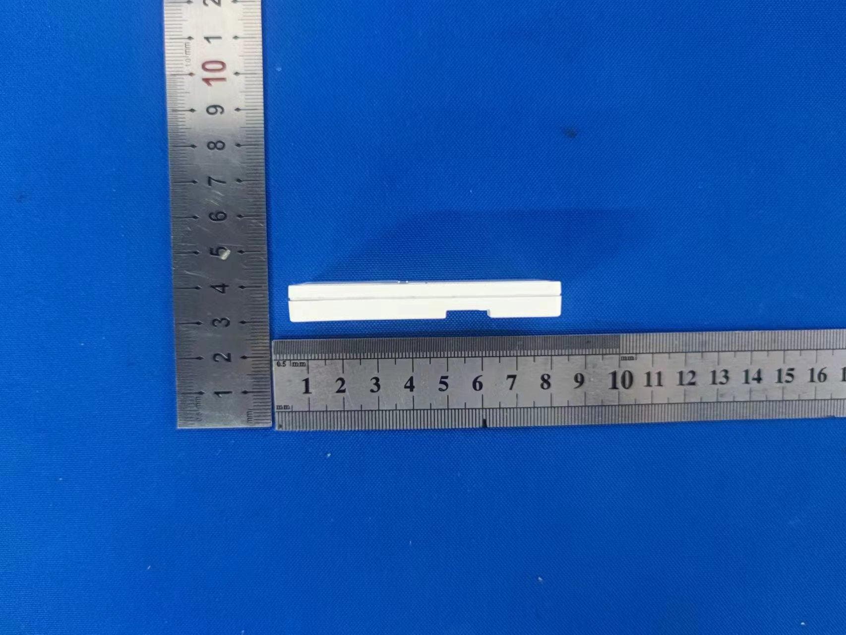 Remote - FCC ID 2AV7W-RDNA042C - Xiamen Tenia Lighting & Electrical Co., Ltd.