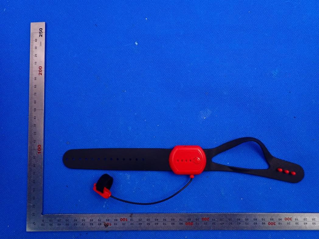 2.4G tipping stunt car - FCC ID 2AV7YZ109S - Fandaqi toys factory