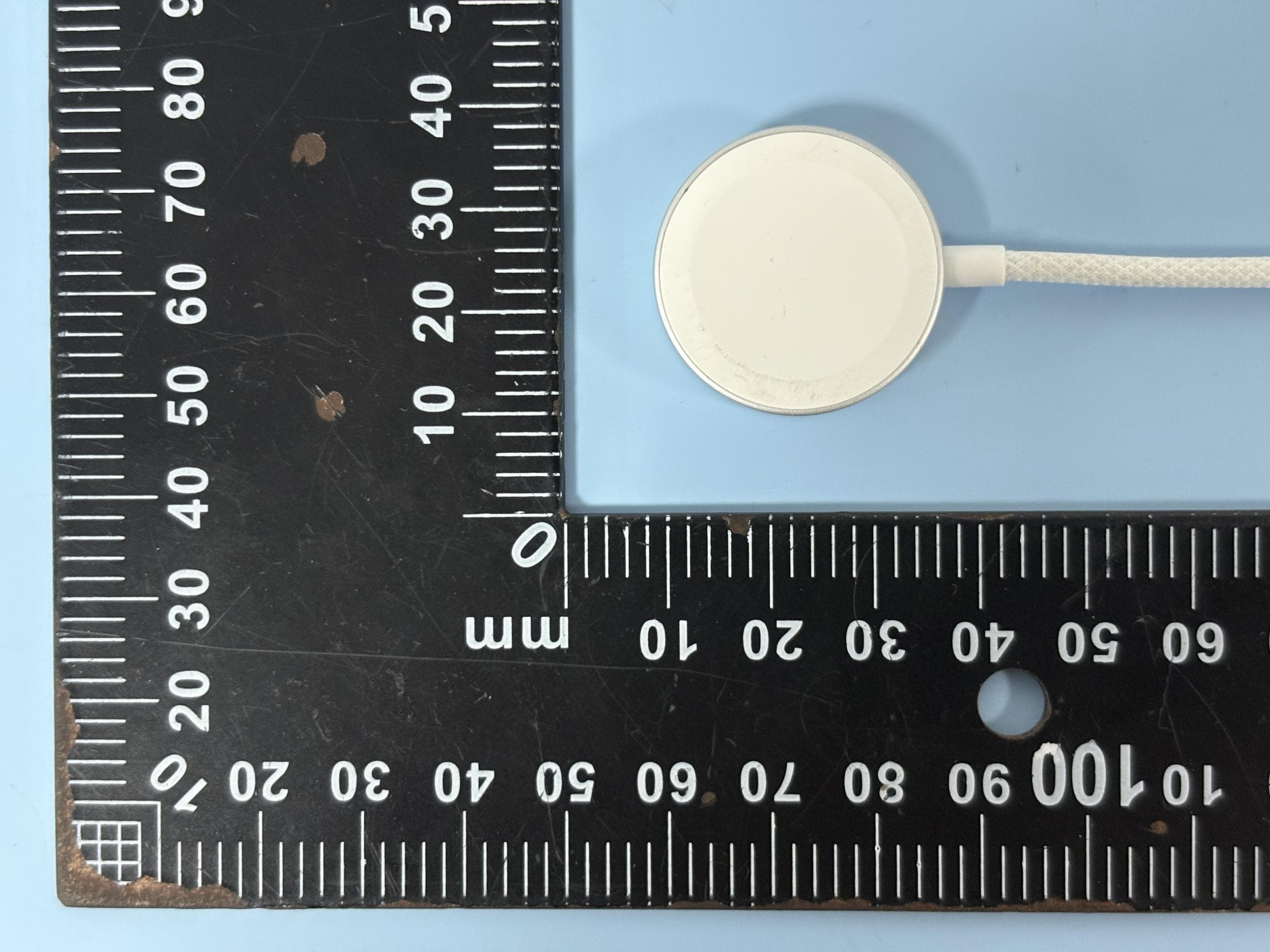 Apple Watch Charging Cable - FCC ID 2AV8L-TKMC-026 - TANKYA DEVELOPING CO., LIMITED (2)