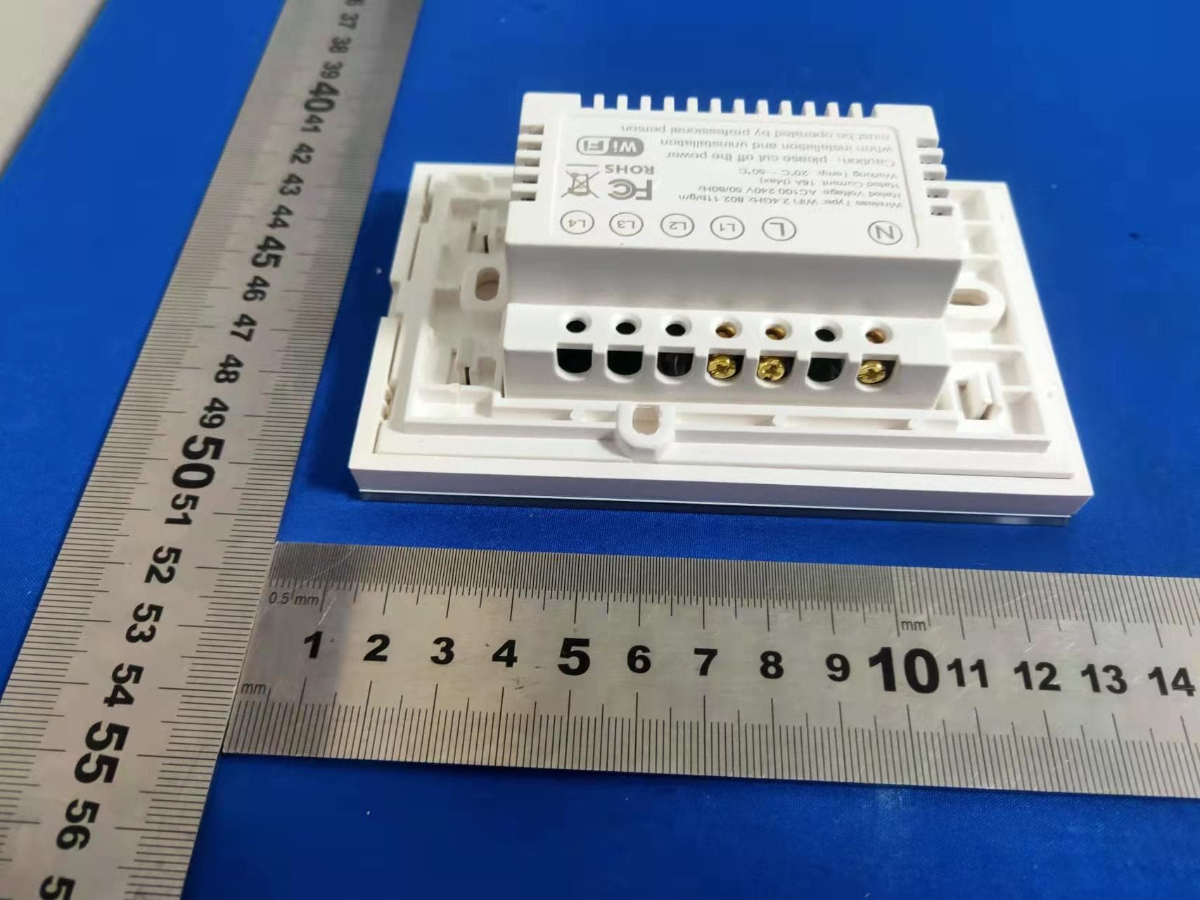 Wi-Fi Switch - FCC ID 2AV9Z-LSPS9 - SHENZHEN LONG SI PU TECHNOLOGY LIMITED (2)