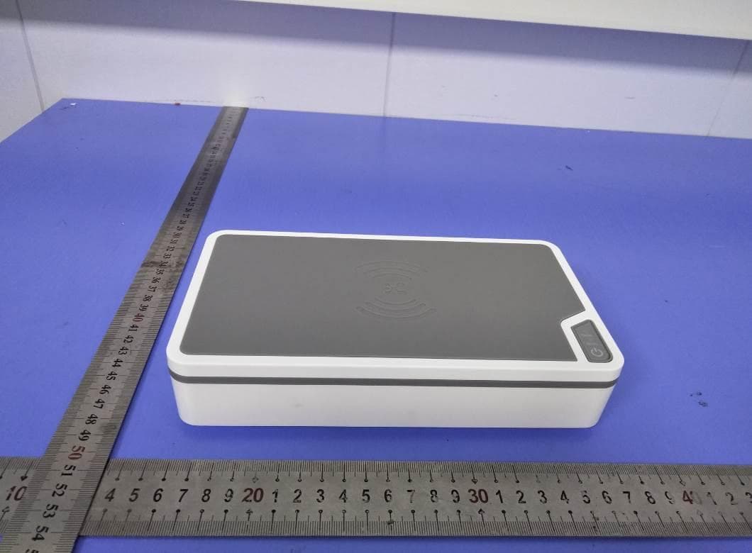 Atomi cell Phone UV sanitizer(Qi Charger) - FCC ID 2AVCH-AT1502 - Guangdong Bekey Technology Co.,Ltd. (4)