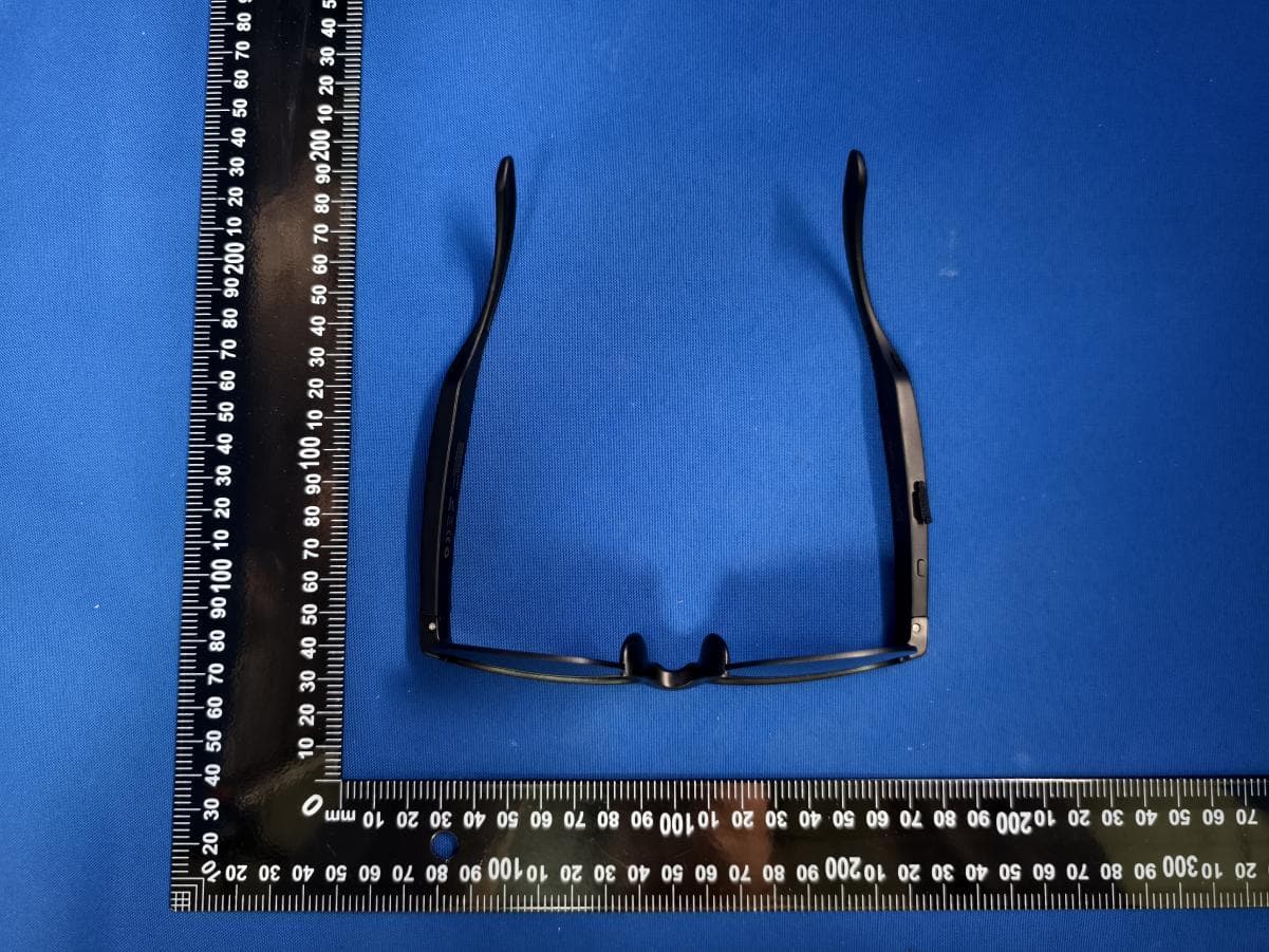 BLUETOOTH AUDIO GLASSES - FCC ID 2AVD2-G02A - Shenzhen Monster Creative Technology Co., Ltd. (2)