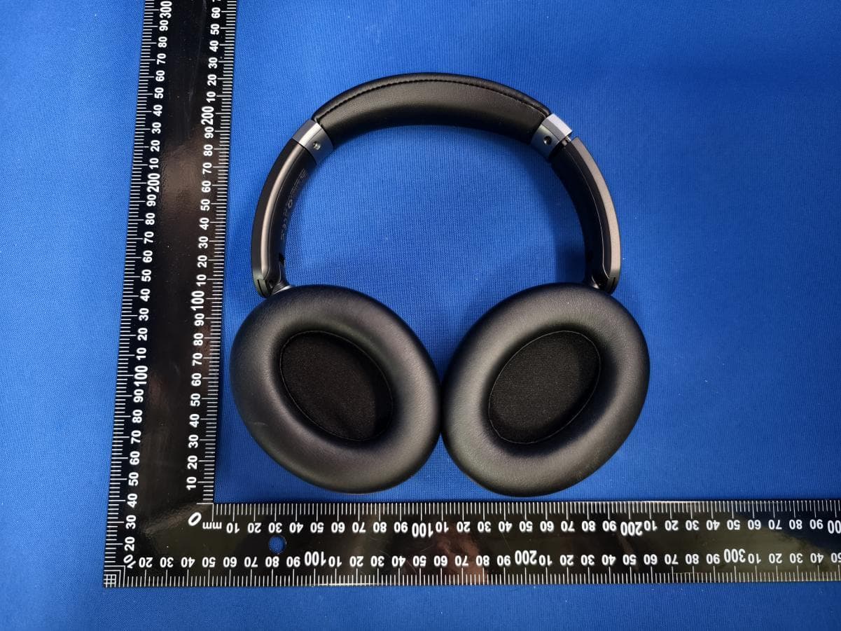 BLUETOOTH HEADPHONE - FCC ID 2AVD2-H12 - Shenzhen Monster Creative Technology Co., Ltd. (2)