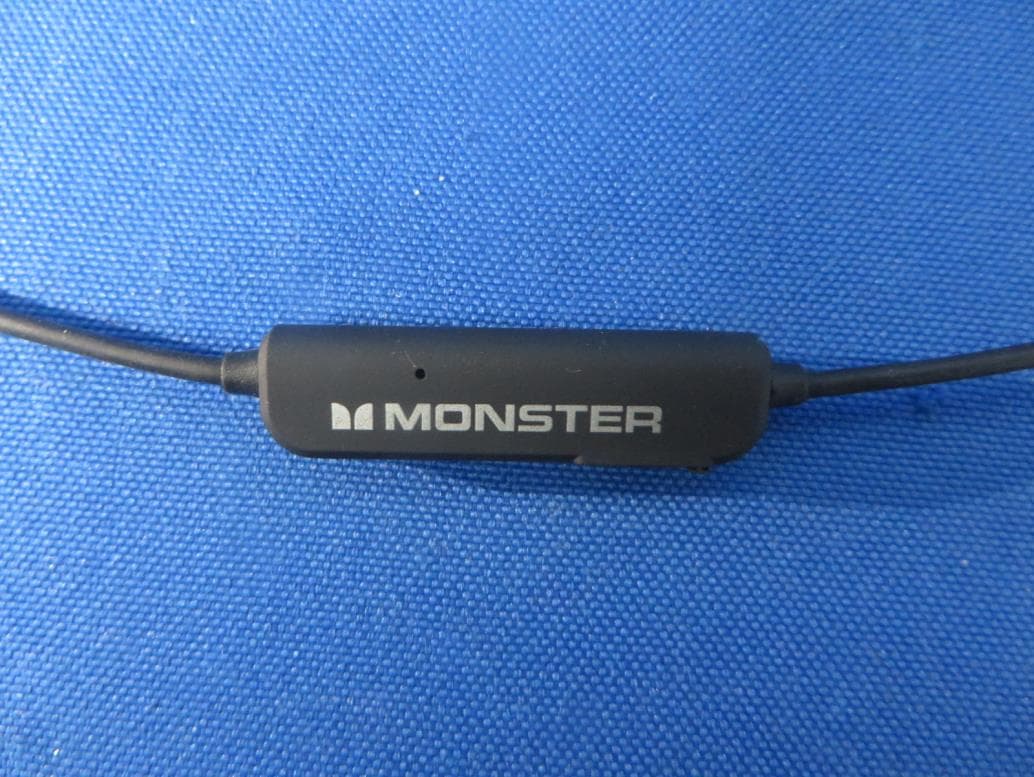Monster Bluetooth Headphones - FCC ID 2AVD2-MH11905 - Shenzhen Monster Creative Technology Co., Ltd. (2)