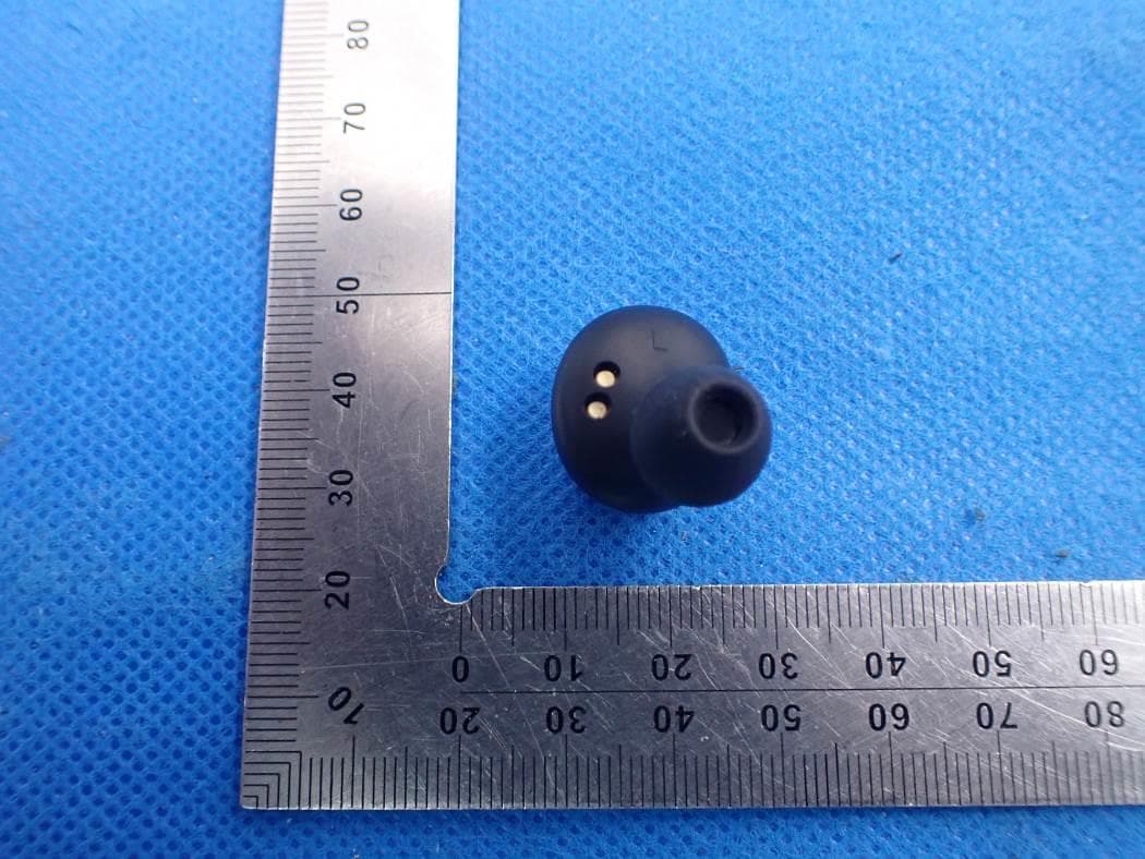 Monster Bluetooth Headphone - FCC ID 2AVD2-MH12003 - Shenzhen Monster Creative Technology Co., Ltd. (2)