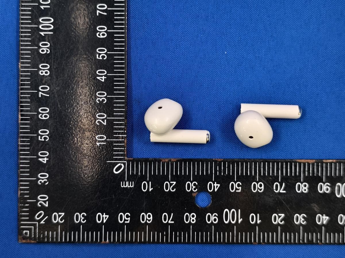 BLUETOOTH HEADPHONE - FCC ID 2AVD2-MH22237 - Shenzhen Monster Creative Technology Co., Ltd. (5)