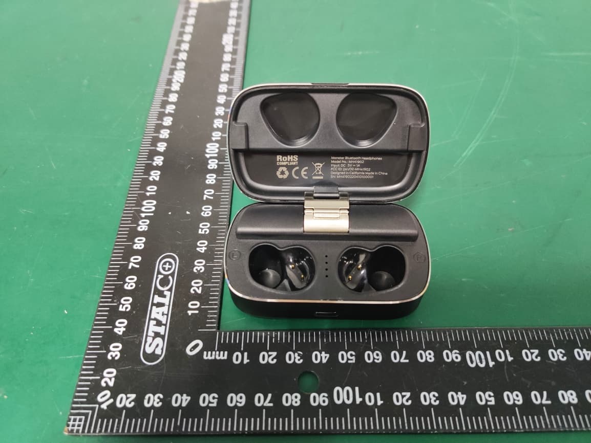 Monster Bluetooth Headphone - FCC ID 2AVD2-MH41902 - Shenzhen Monster Creative Technology Co., Ltd.
