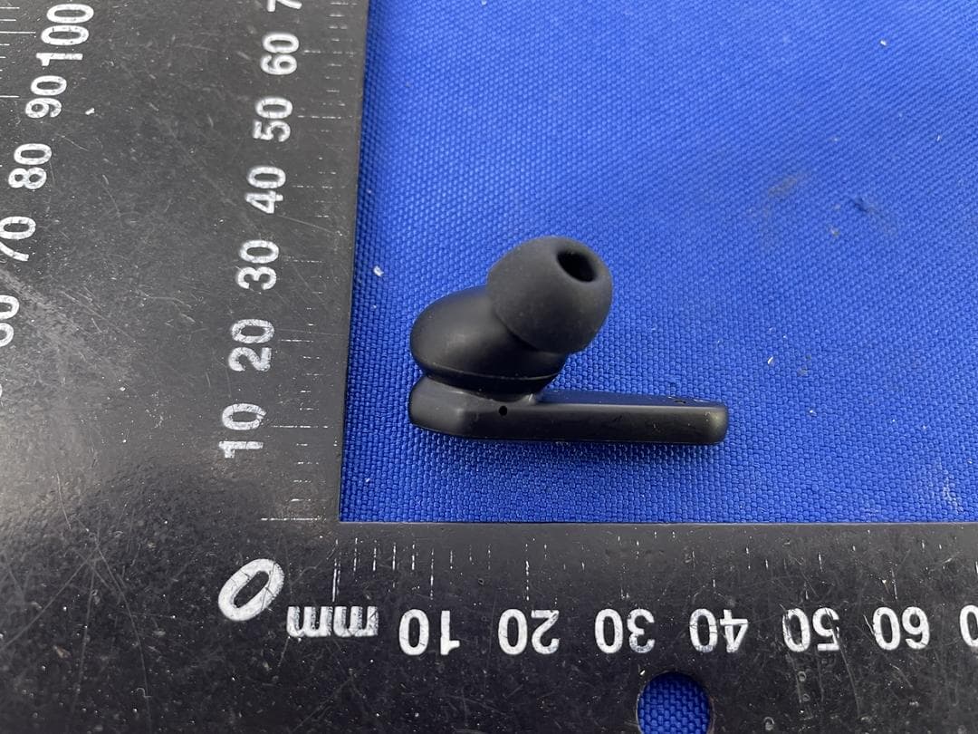Monster Bluetooth Headphones - FCC ID 2AVD2-MH72002R - Shenzhen Monster Creative Technology Co., Ltd. (2)