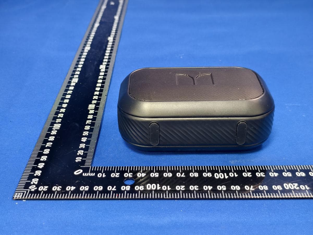 PORTABLE BLUETOOTH SPEAKER - FCC ID 2AVD2-MS62110 - Shenzhen Monster Creative Technology Co., Ltd. (4)