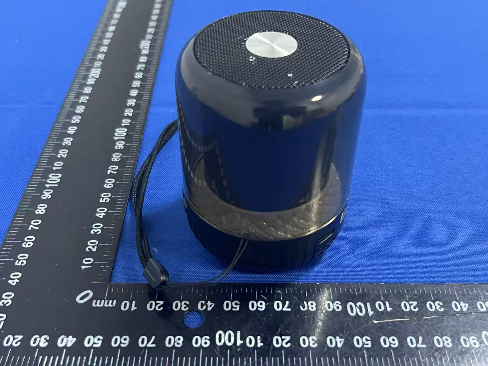 Bluetooth speaker - FCC ID 2AVEB-ISB26 - SHENZHEN E-BESTA ENTERPRISES CO.,LTD (4)
