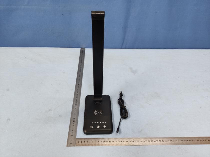 Wireless Desk Lamp - FCC ID 2AVES-EK009A - Zhongshan qiangnuo lighting electric appliance factory (3)