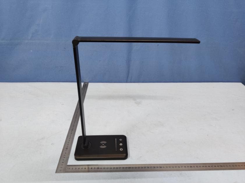 Wireless Desk Lamp - FCC ID 2AVES-EK009A - Zhongshan qiangnuo lighting electric appliance factory (4)