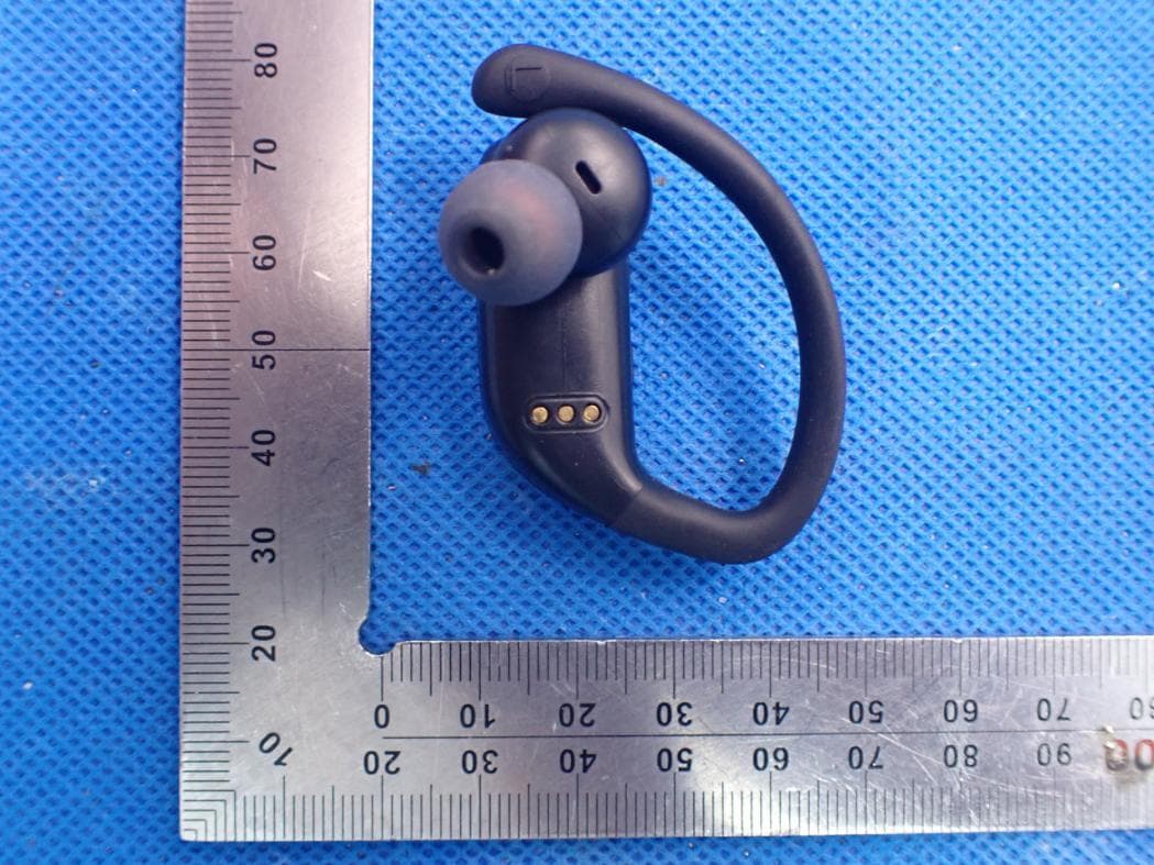 TWS Bluetooth Earphone - FCC ID 2AVF5-T17 - Shenzhen Xin Yaotian Technology Co., Ltd. (4)