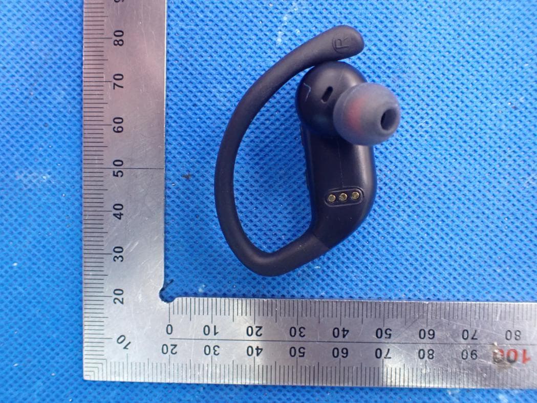 TWS Bluetooth Earphone - FCC ID 2AVF5-T17 - Shenzhen Xin Yaotian Technology Co., Ltd. (3)