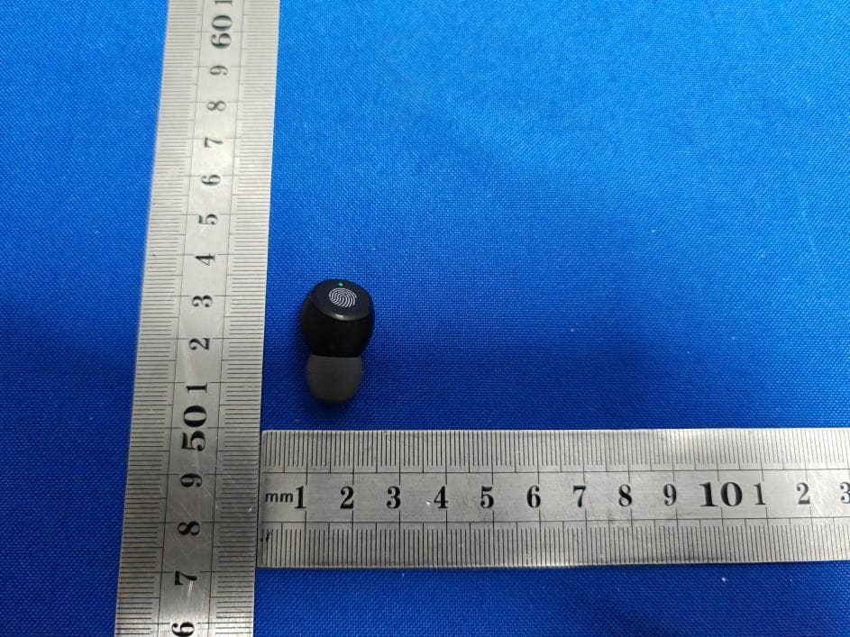 Bluetooth Headset - FCC ID 2AVF5-T62 - Shenzhen Xin Yaotian Technology Co., Ltd. (5)