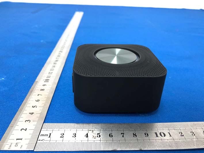 Bluetooth Speaker with LED ligh - FCC ID 2AVFK-M2 - Shenzhen Zhiqi Technology Co. LTD (3)