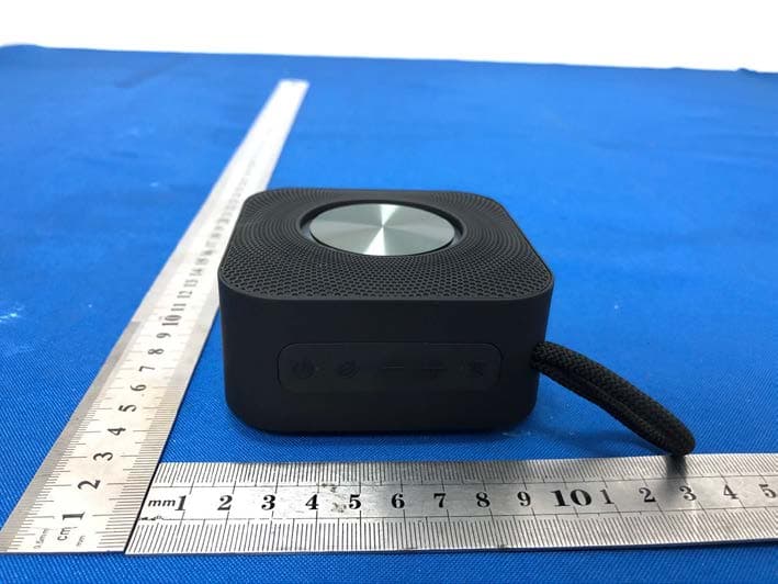 Bluetooth Speaker with LED ligh - FCC ID 2AVFK-M2 - Shenzhen Zhiqi Technology Co. LTD (4)