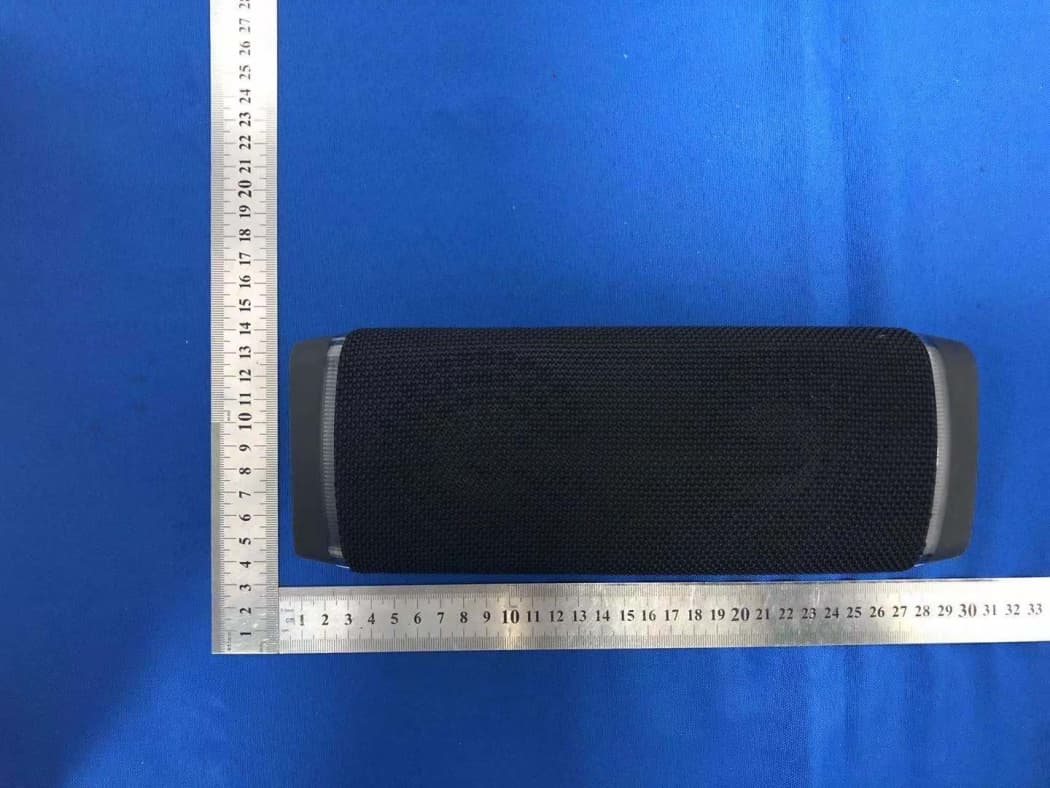 Bluetooth Speaker with LED lights - FCC ID 2AVFK-MENMARTII - Shenzhen Zhiqi Technology Co. LTD (4)