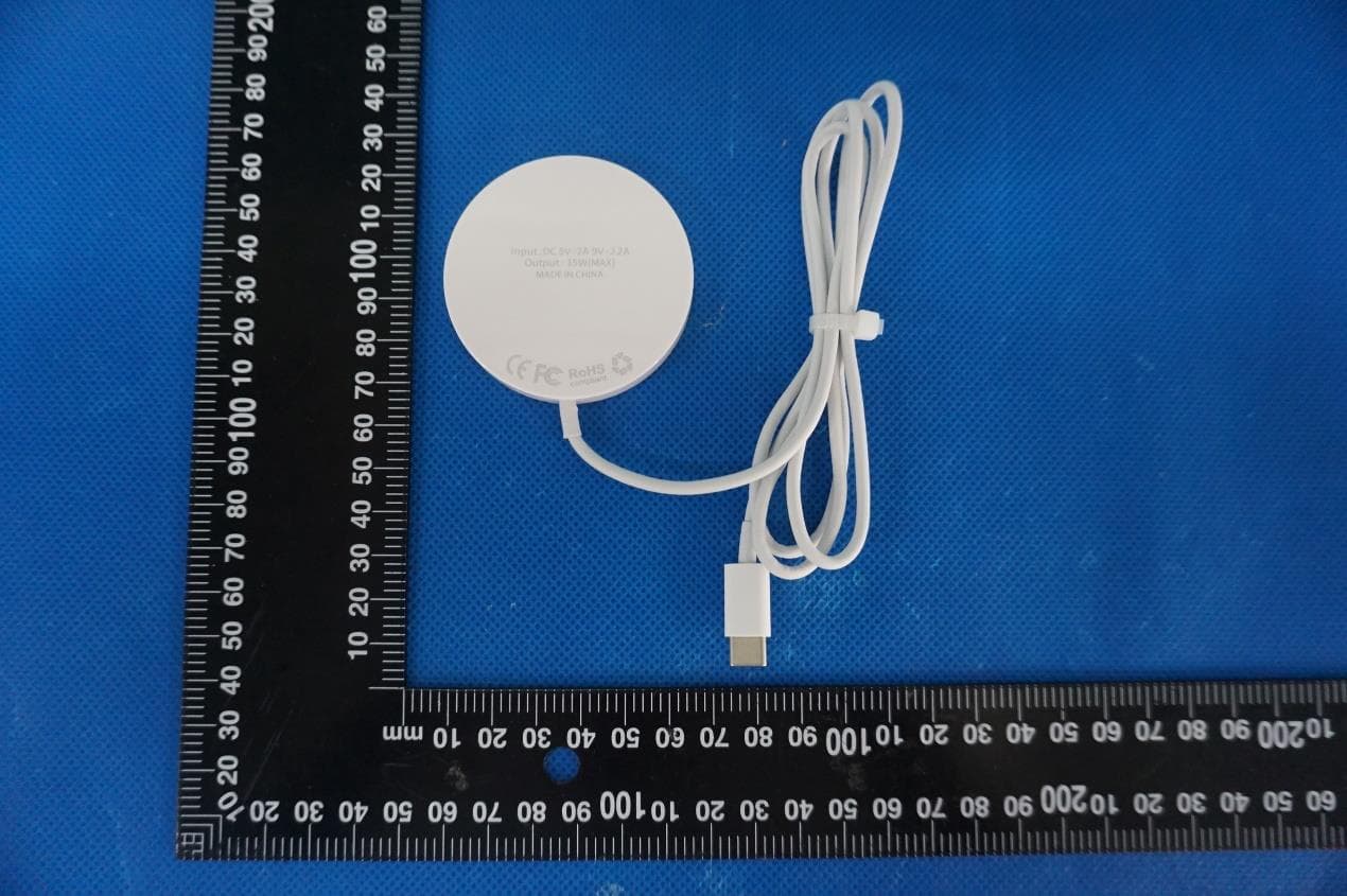 Magnetic Charger - FCC ID 2AVG2-AP12 - Shenzhen Shi Aiker Electronic Technology Co., Ltd.
