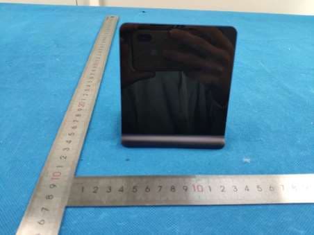 wireless charger stand - FCC ID 2AVGG-A01 - Shenzhen Cijixingye Technology Co., Ltd. (5)