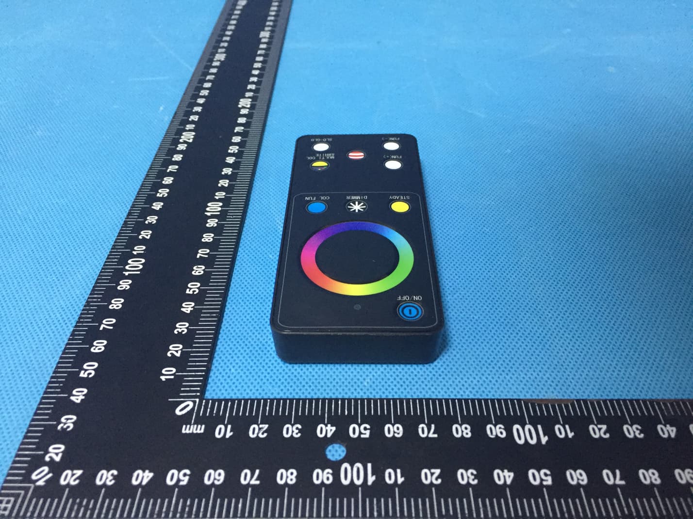 Remote control - FCC ID 2AVGL-A-500R1 - RUN GUANG ELECTRONIC APPLIANCES CORPORATION (2)