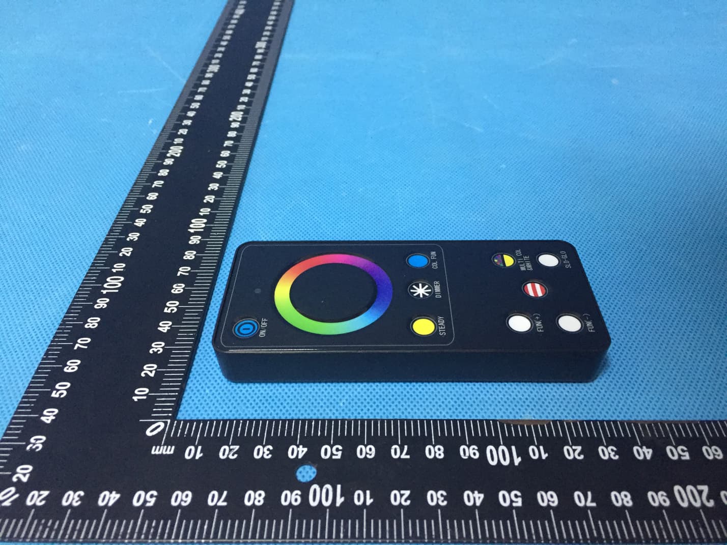 Remote control - FCC ID 2AVGL-A-500R1 - RUN GUANG ELECTRONIC APPLIANCES CORPORATION (4)