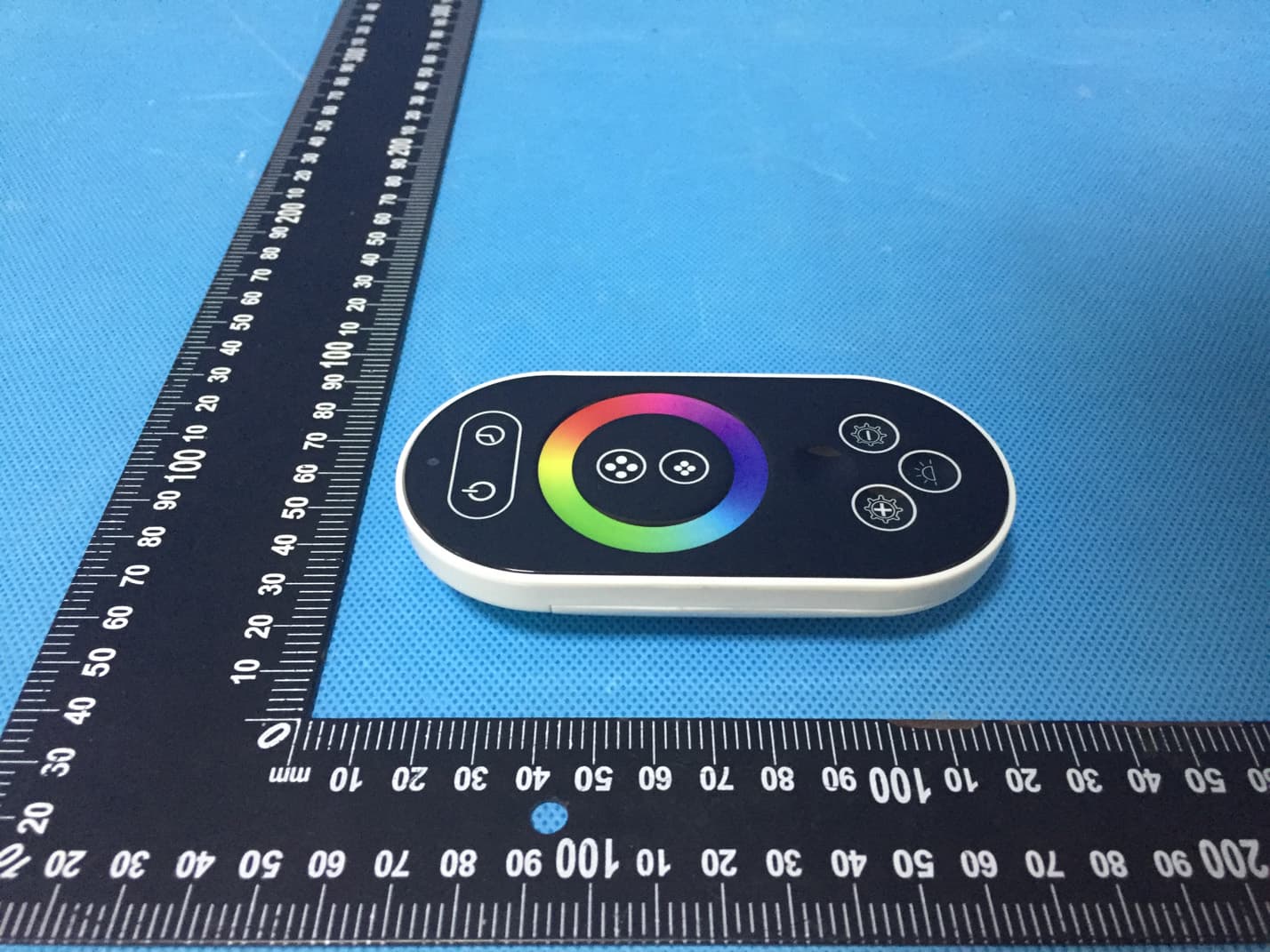 Remote control - FCC ID 2AVGL-A-500R2 - RUN GUANG ELECTRONIC APPLIANCES CORPORATION (3)