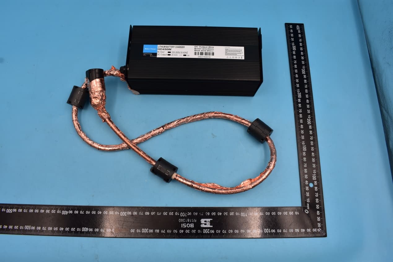 ANDI-Security Inspection Robot with WIFI - FCC ID 2AVH4DLZYROBOT15422 - DALU Robotech Technology (Beijing) Co., Ltd. (2)