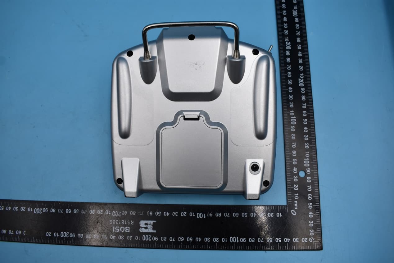 ANDI-Security Inspection Robot with WIFI - FCC ID 2AVH4DLZYROBOT15422 - DALU Robotech Technology (Beijing) Co., Ltd. (4)