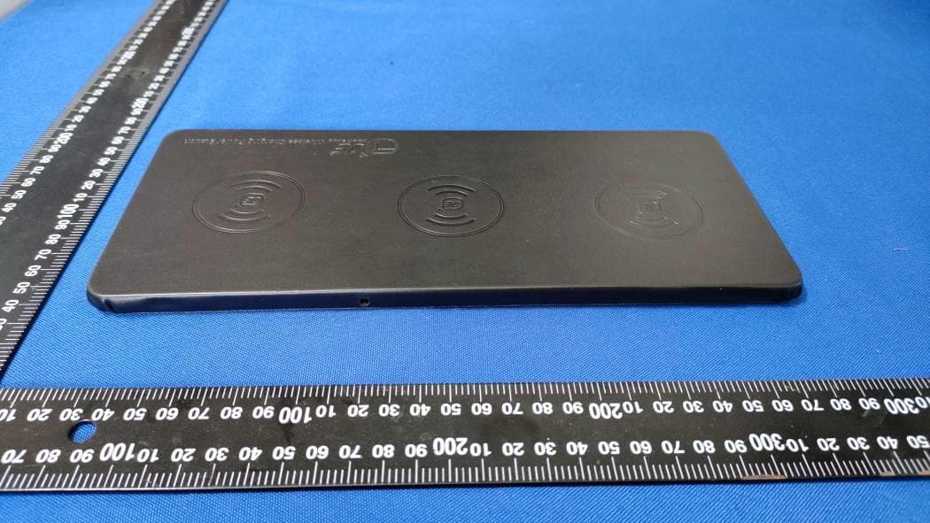 WIRELESS CHARGER - FCC ID 2AVI6-UT-16 - JE DEVELOPMENT GROUPLIMITED