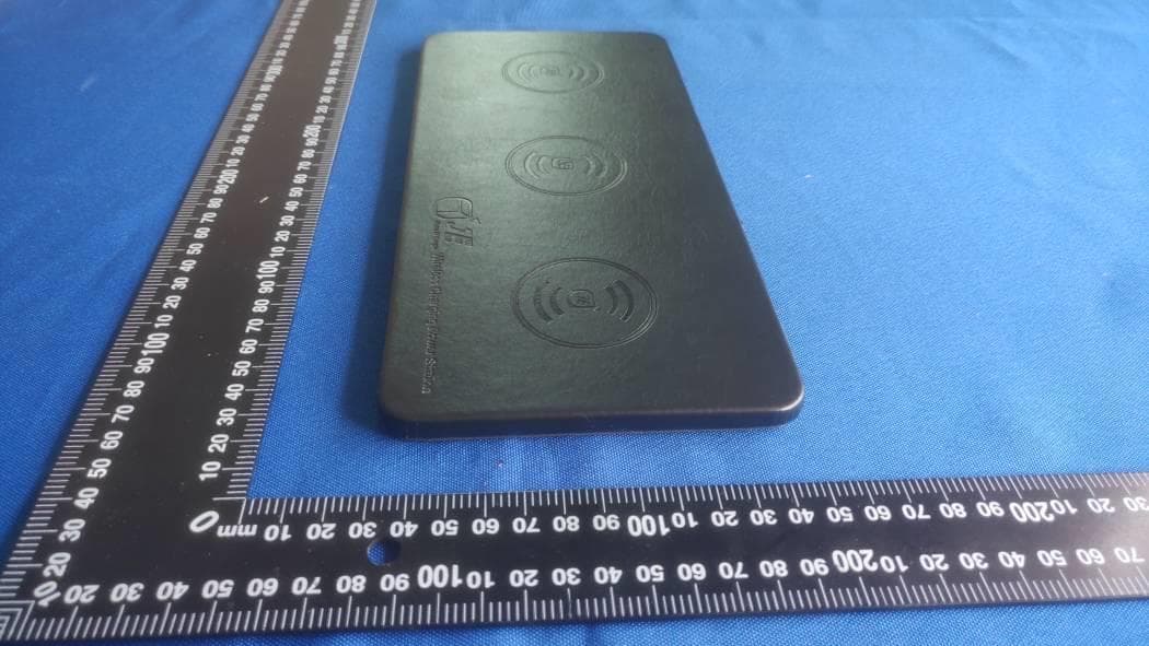 WIRELESS CHARGER - FCC ID 2AVI6-UT-16 - JE DEVELOPMENT GROUPLIMITED (3)