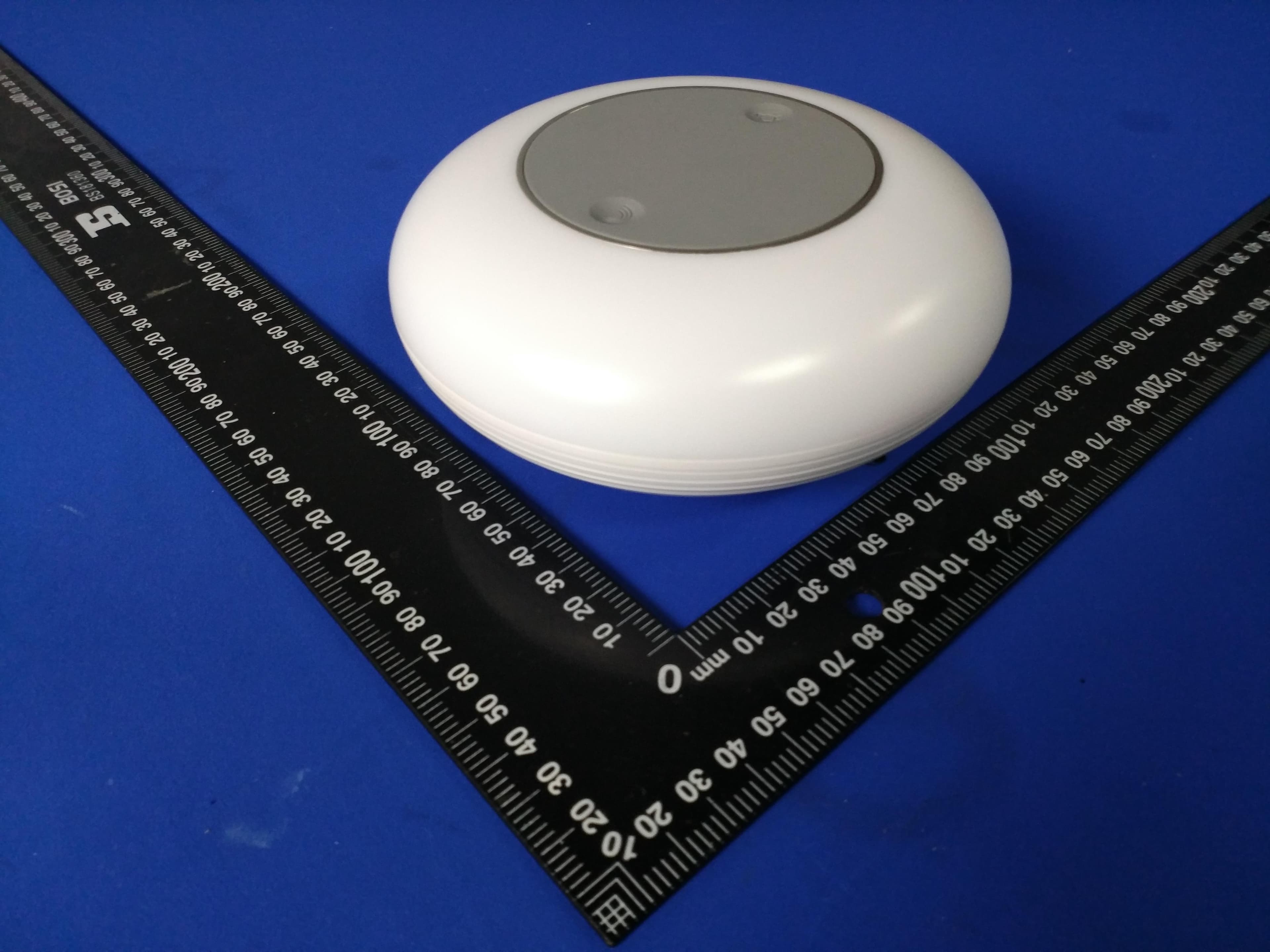 wireless charger - FCC ID 2AVJA-LS8921 - Dongguan Ramcent  Electrical Appliance Co.,Ltd (2)