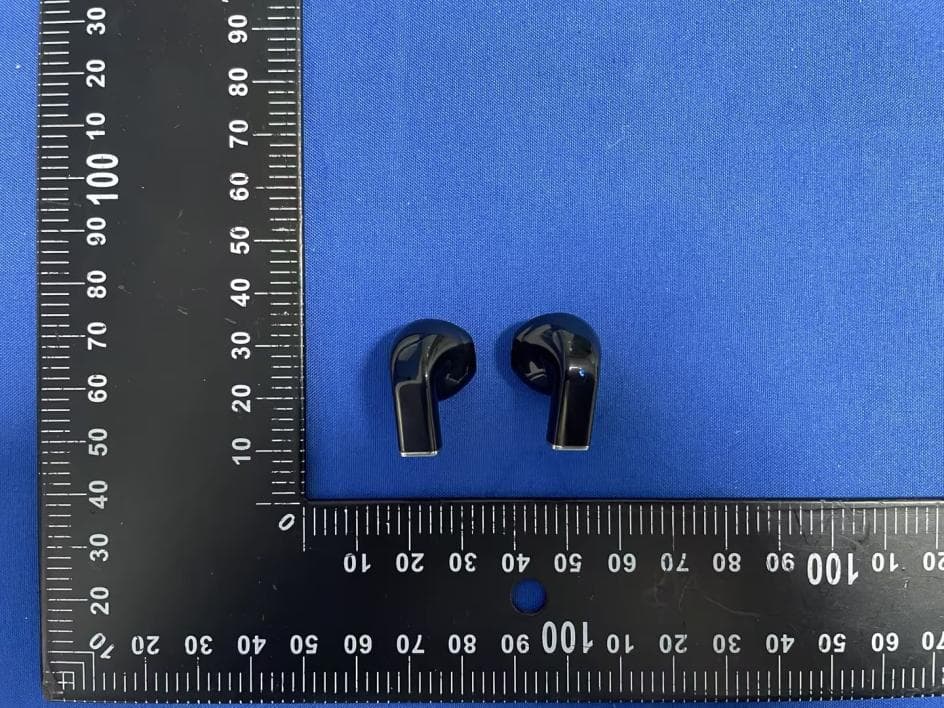 Wireless bluetooth headset - FCC ID 2AVJD-K520 - Shenzhen Ruianyuan Electronic Technology Co., Ltd.