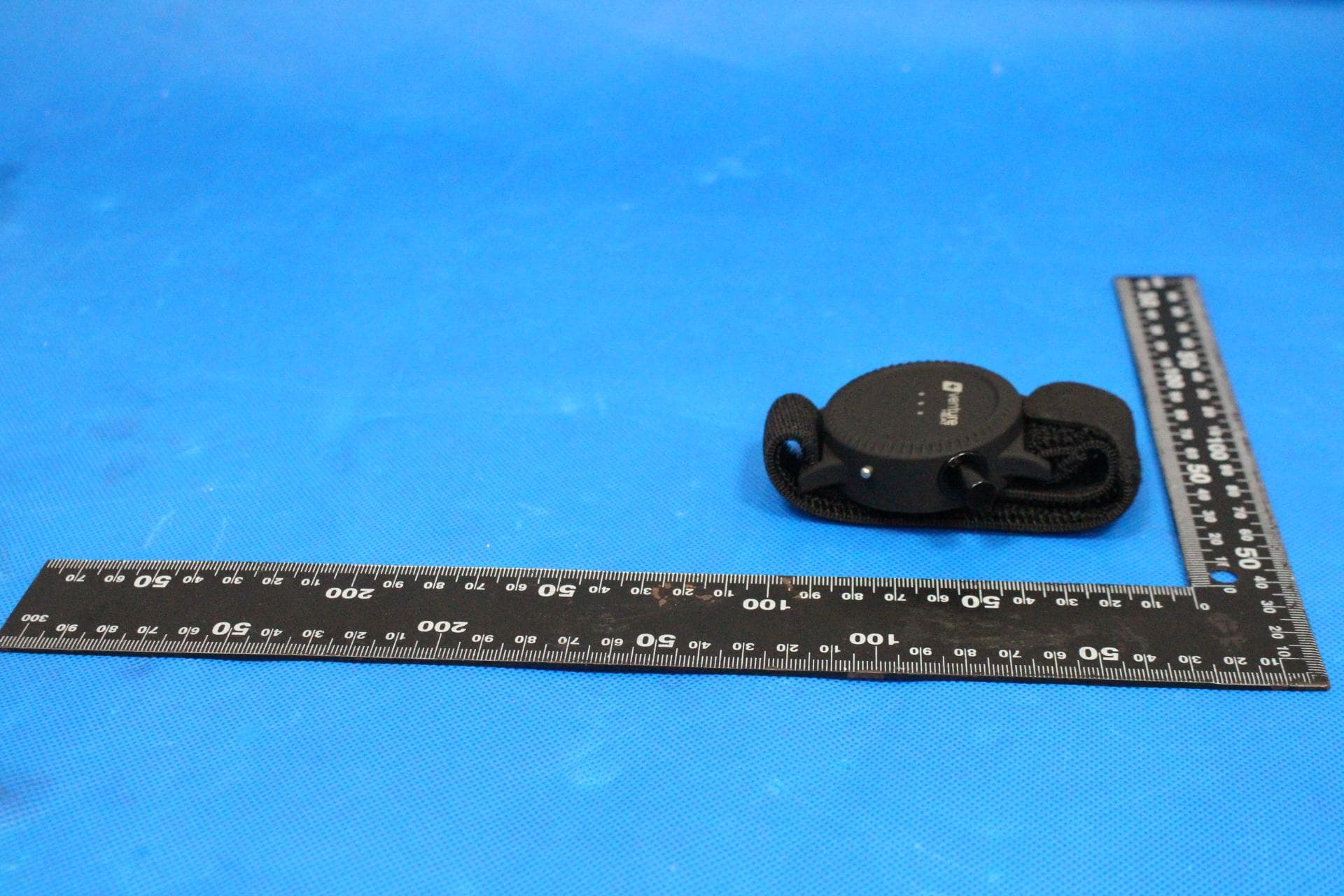 616R Remote controller - FCC ID 2AVJJ616R - Matsum Inc DBA: Venture Heated Clothing (5)