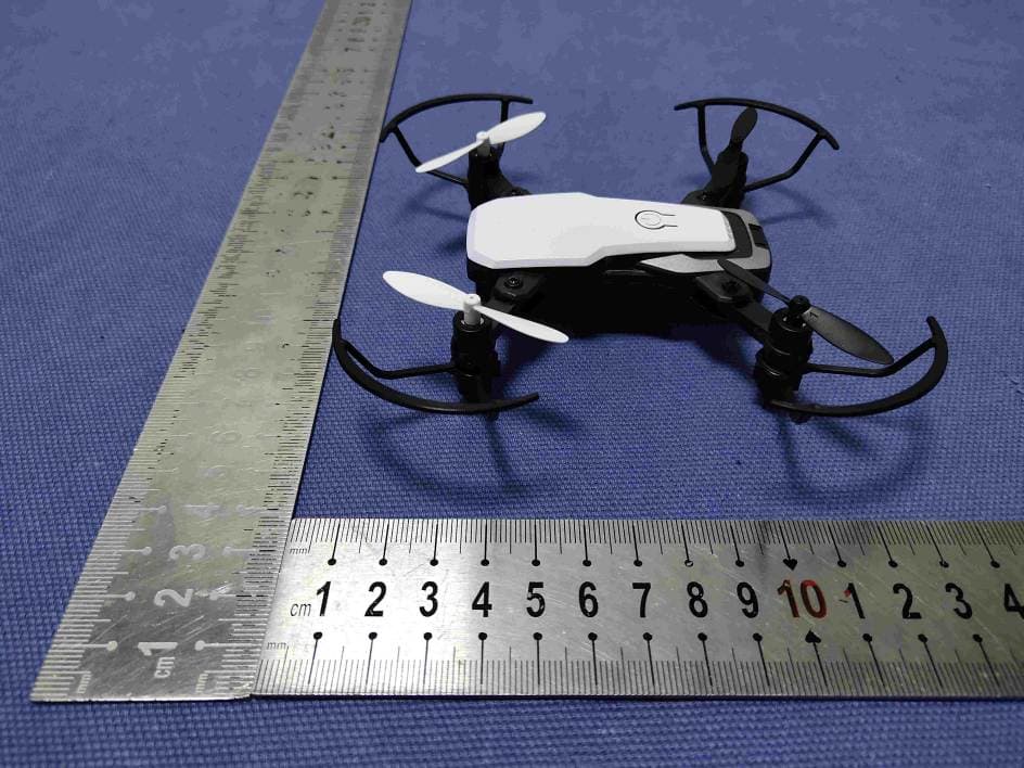 R/C QUADCOPTER/DRONE - FCC ID 2AVJKX300C8810WTX - SHANTOU LULA PLASTIC PRODUCTS CO.,LIMITED. (4)
